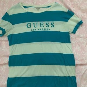 🦋guess turquoise striped t-shirt🦋